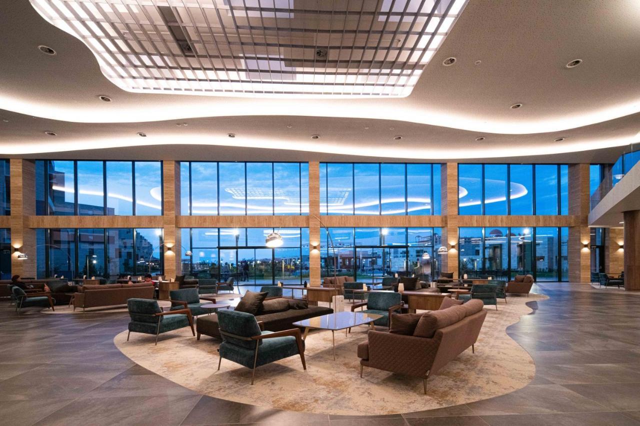 Hvd Reina Del Mar - Premium Spa Service & Free Parking Obzor Exterior photo