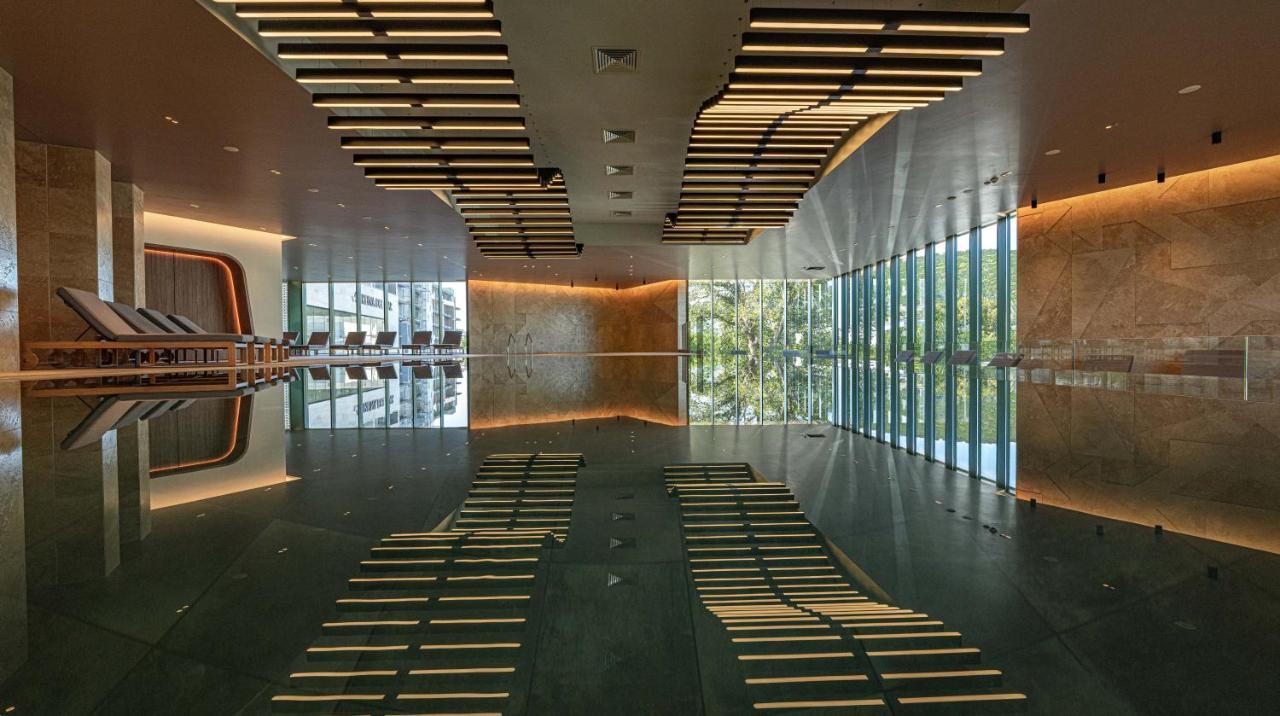 Hvd Reina Del Mar - Premium Spa Service & Free Parking Obzor Exterior photo